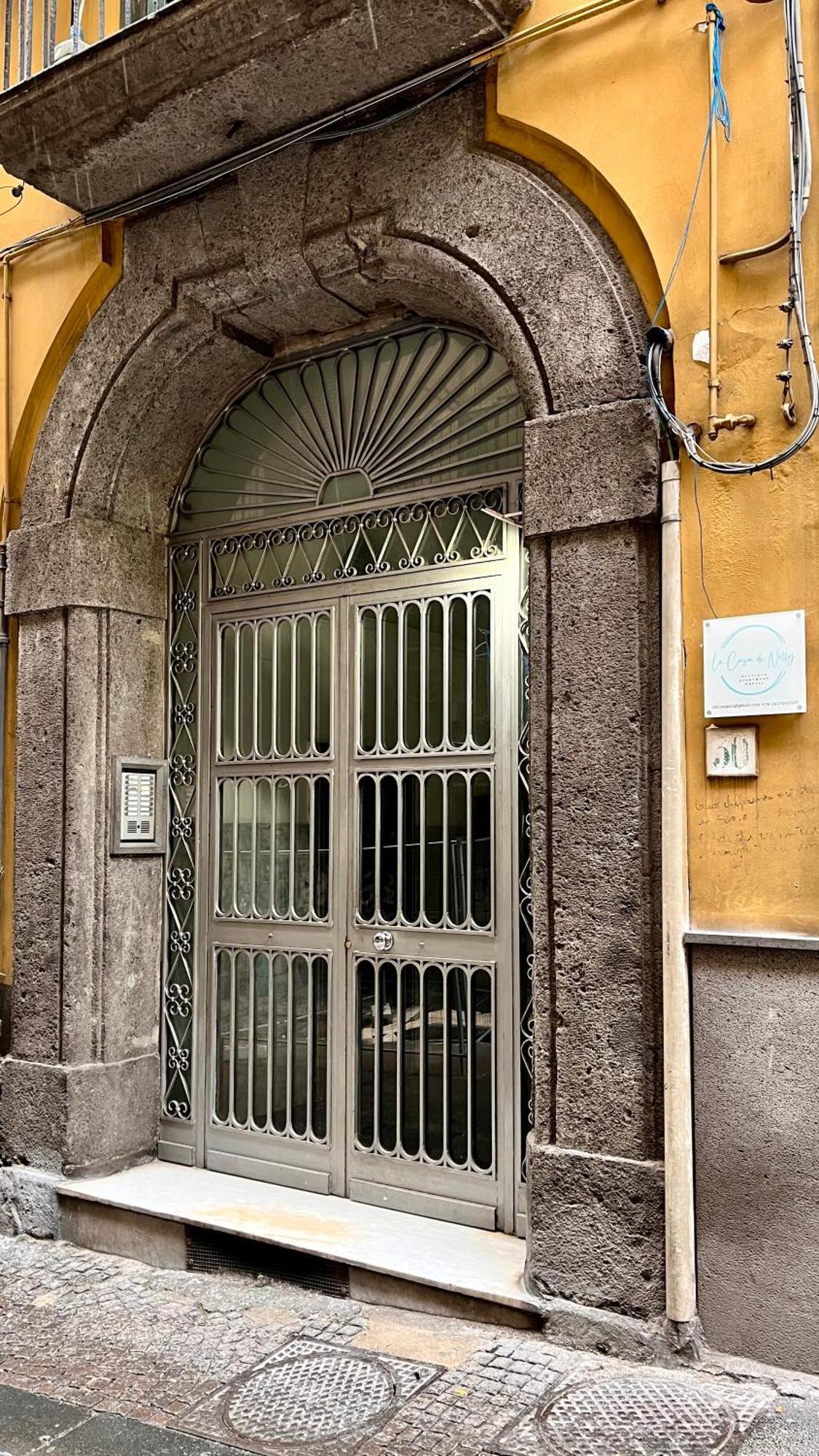 La Casa Di Nelly Boutique Apartment Napoli Exterior foto