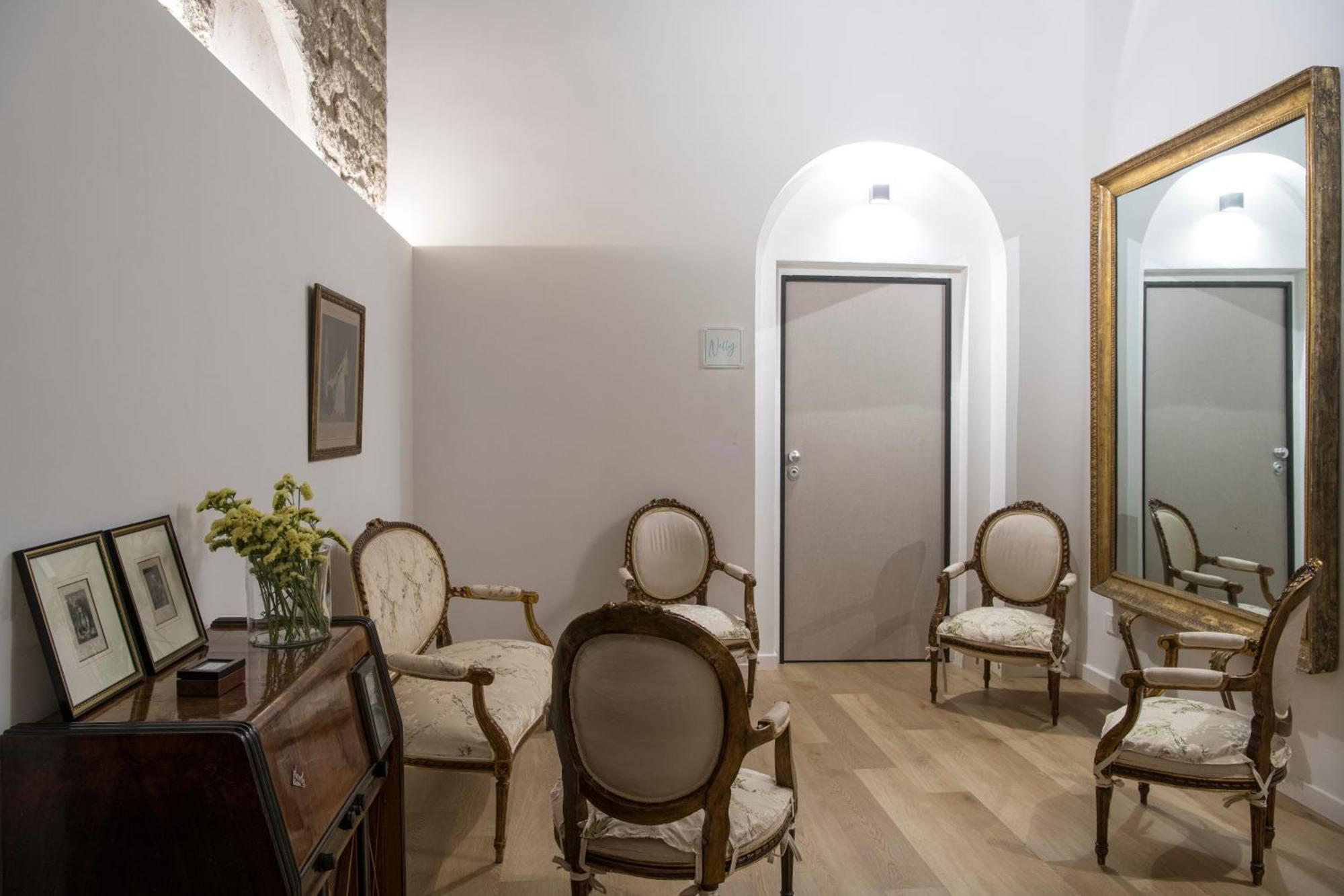 La Casa Di Nelly Boutique Apartment Napoli Exterior foto